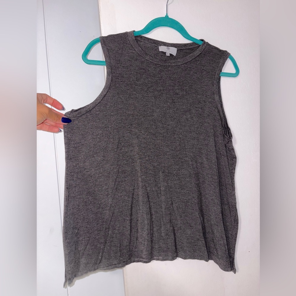 Ten Tomorrow, size L Charcoal Muscle Tee